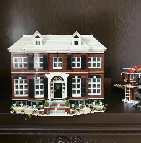 3955PCS Home Alone House Building Blocks Set - Image 5