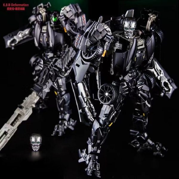 Dark Lockdown Robot Car Figure - Image 2