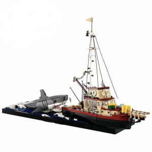 Building Blocks Set Jaw Diorama White Shark Model