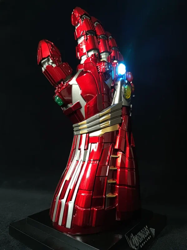 Iron Man Nano Infinity Gauntlet - Image 4