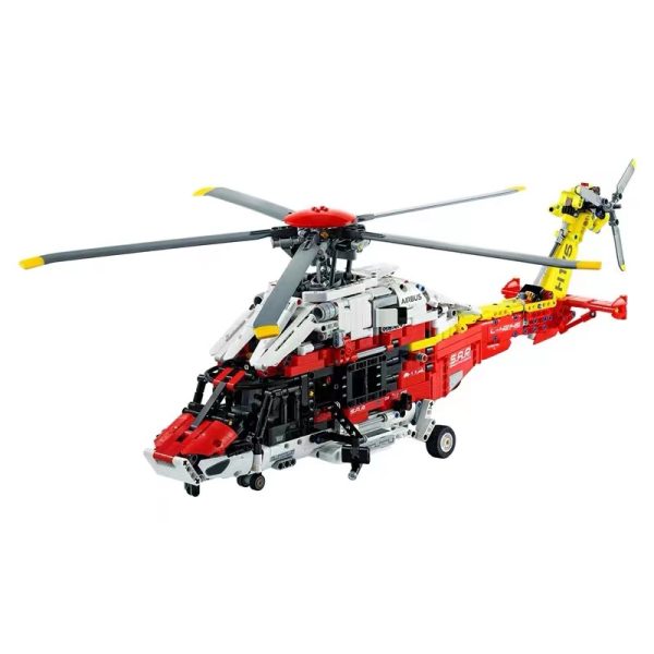 LEGO 42145 Technical Airbus H175 Rescue Helicopter - Image 5