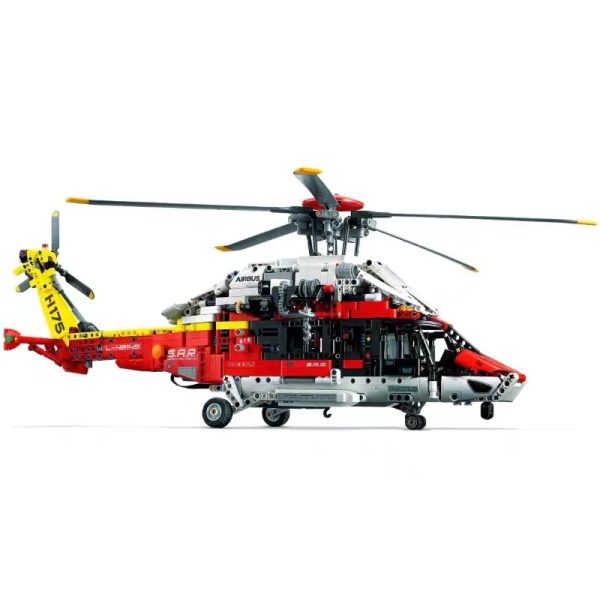 LEGO 42145 Technical Airbus H175 Rescue Helicopter - Image 6