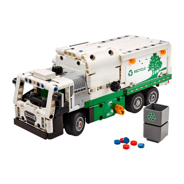 LEGO Technic 42167 Mack LR Electric Garbage Truck - Image 4